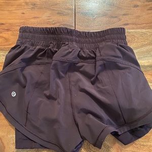 Lululemon run shorts size 6 purple
